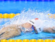 德罗巴重要时刻出色发挥，日本队带队取胜！再创辉煌时刻