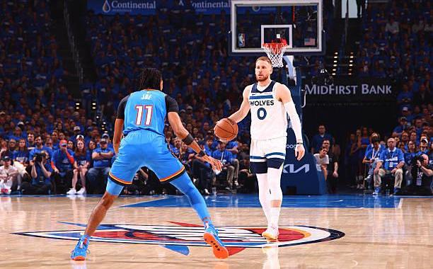 森林狼后场发威，击败对手稳定胜局的简单介绍